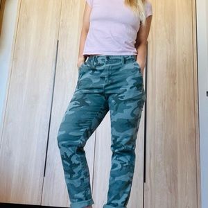 Size 4 camo chino